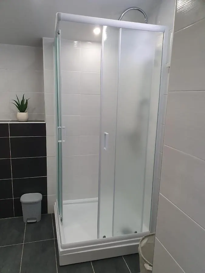 Odlicno Opremljeni Novouredeni Apartmani Iva, Okrug Gornji Trogir Apartment