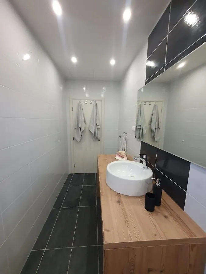 Odlicno Opremljeni Novouredeni Apartmani Iva, Okrug Gornji Trogir Apartment
