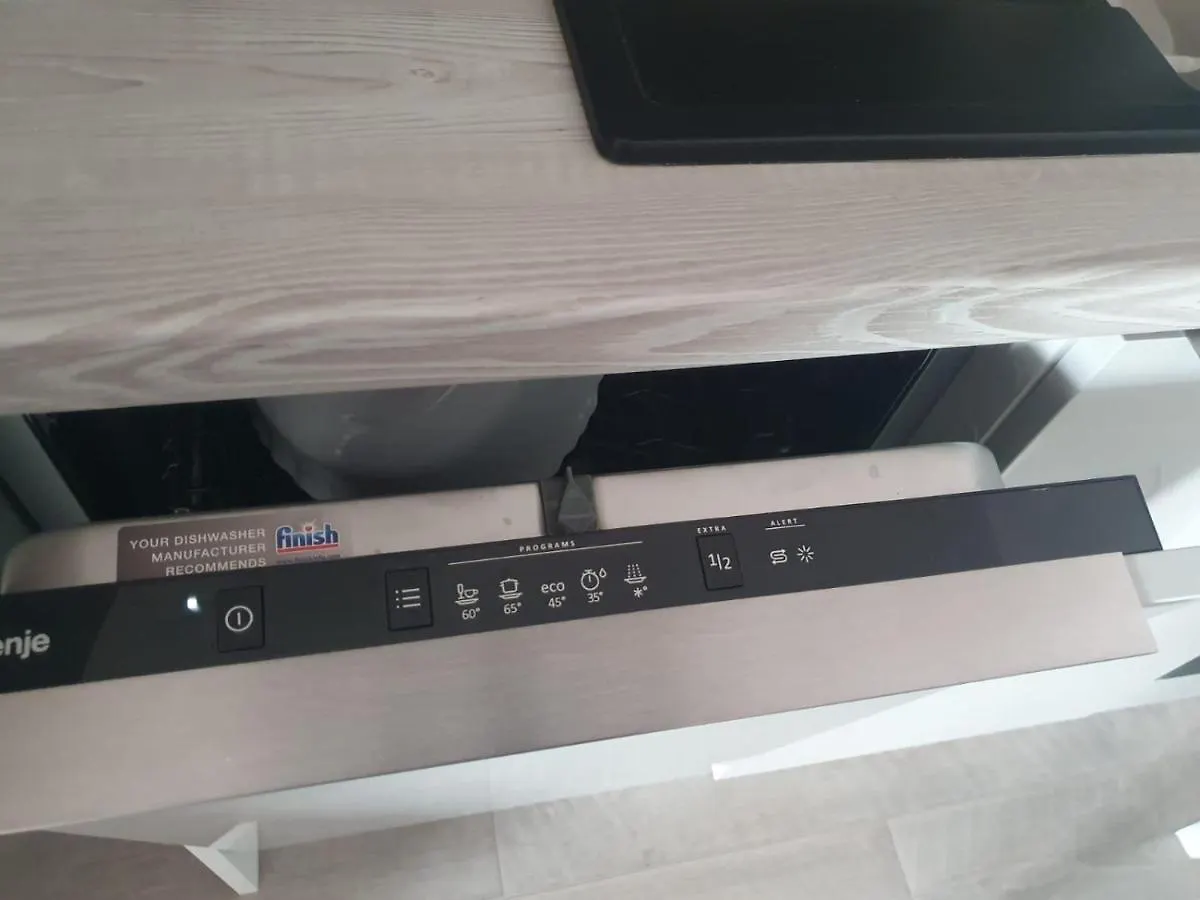 Odlicno Opremljeni Novouredeni Apartmani Iva, Okrug Gornji Trogir Croatia