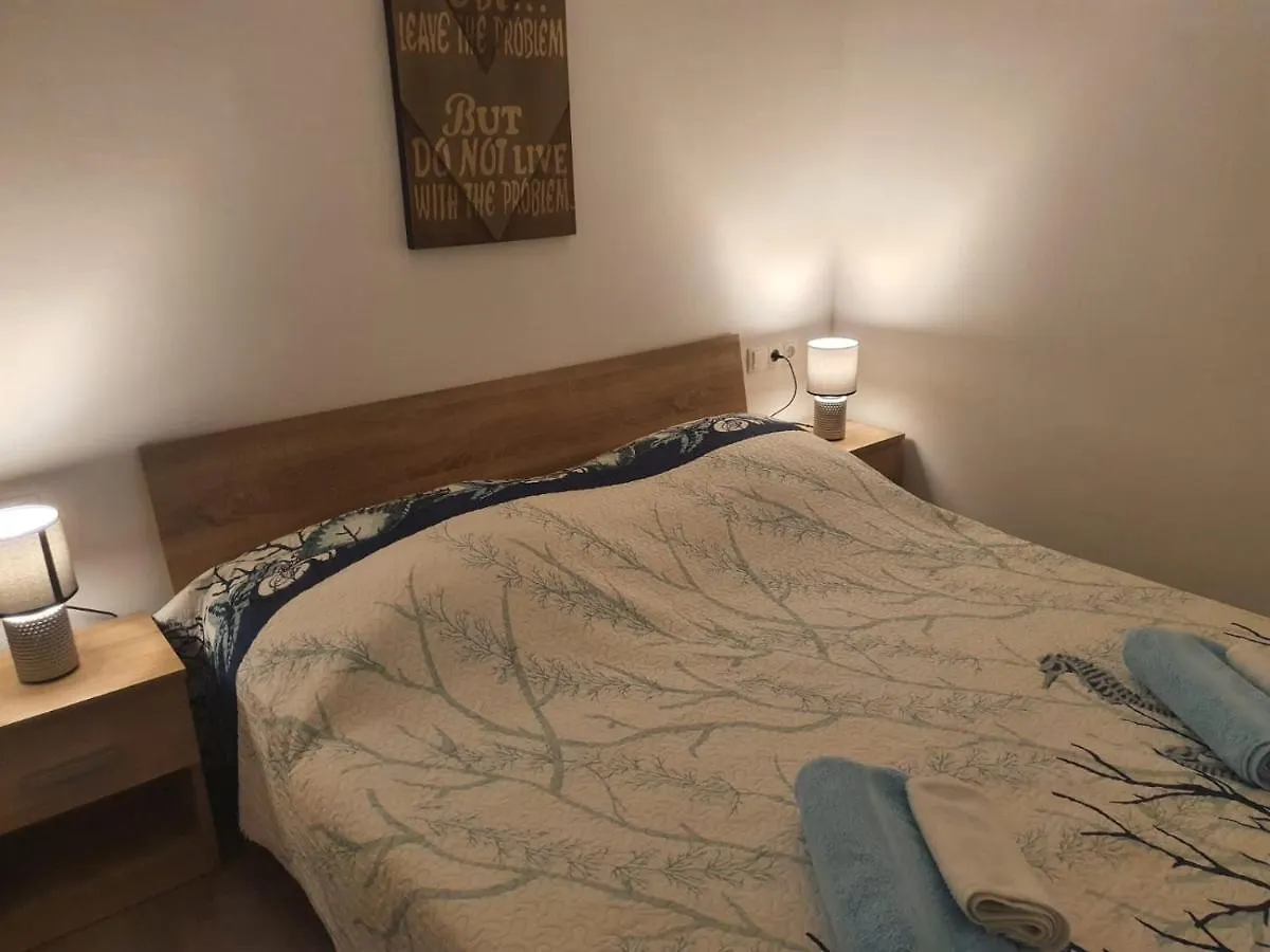 Odlicno Opremljeni Novouredeni Apartmani Iva, Okrug Gornji Trogir Apartment