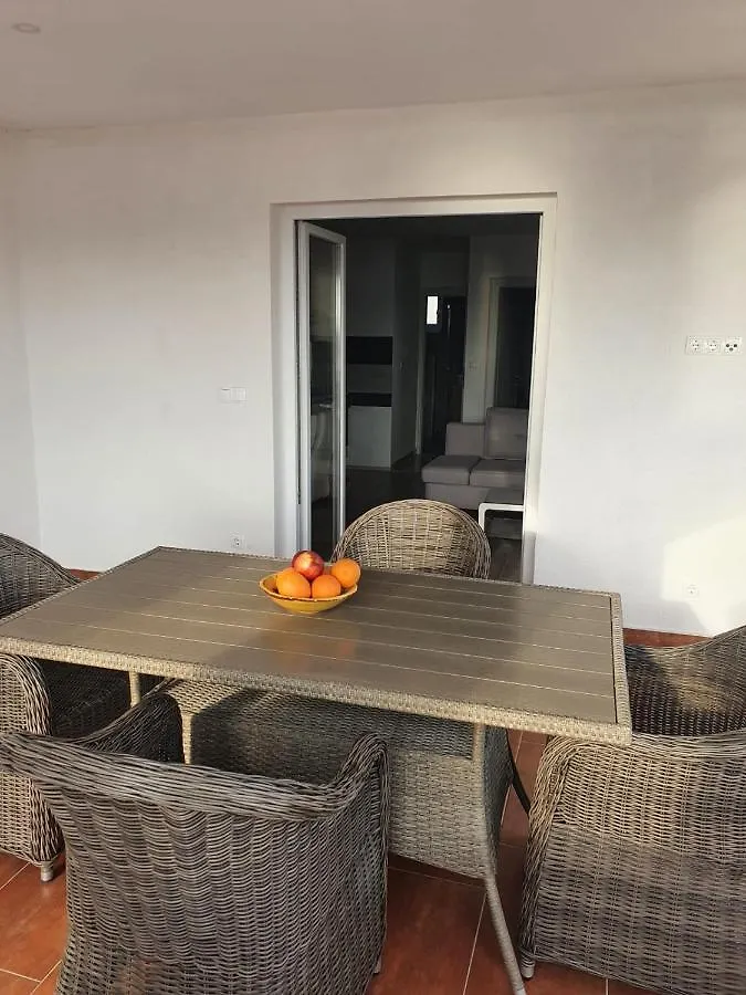 Odlicno Opremljeni Novouredeni Apartmani Iva, Okrug Gornji Trogir