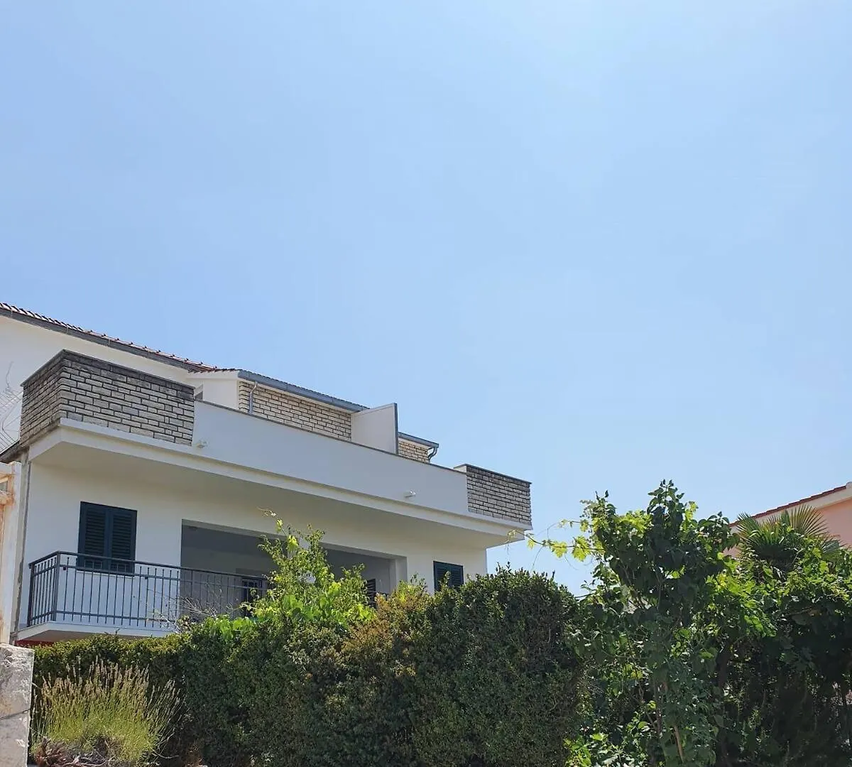 Odlicno Opremljeni Novouredeni Apartmani Iva, Okrug Gornji Trogir